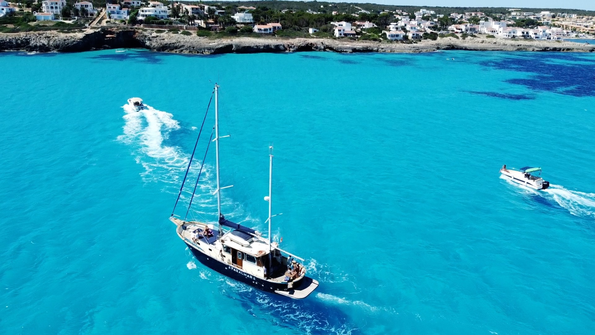 Faralmar Menorca | Excursiones en Barco desde Binibeca