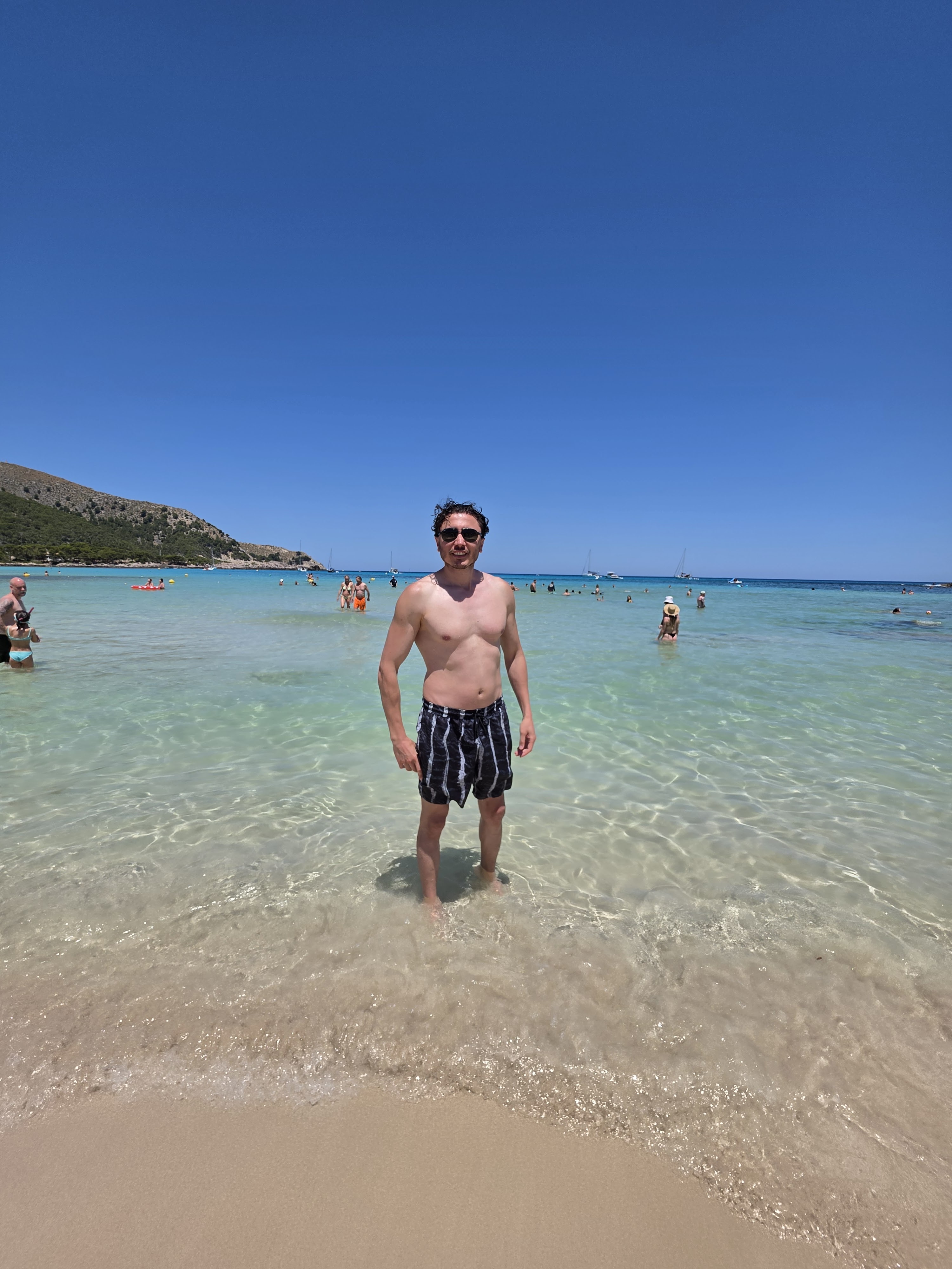 Champagne Cruises in Cala Agulla photo 2