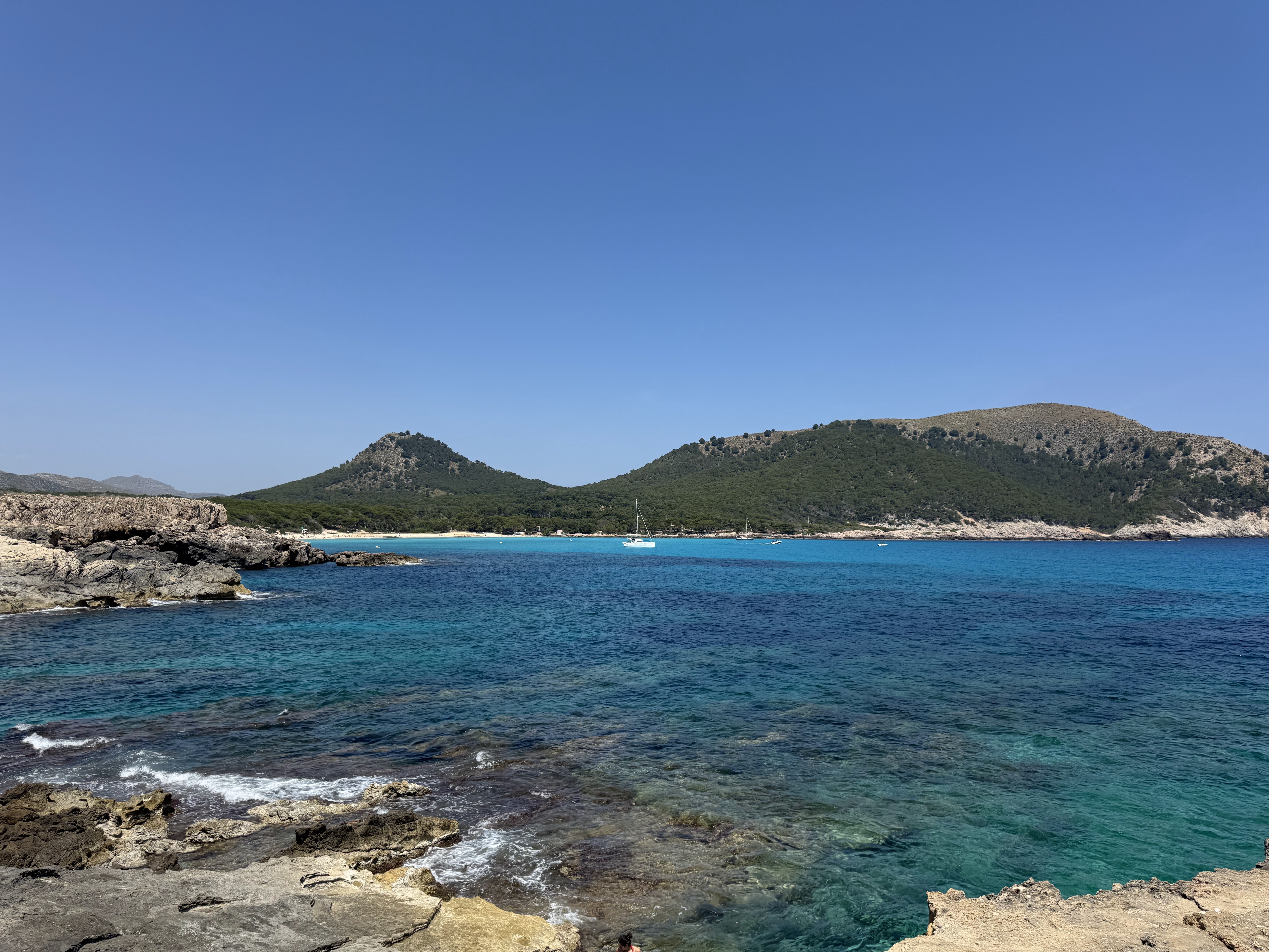 Beach Club & Bali Beds in Cala Ratjada photo 2