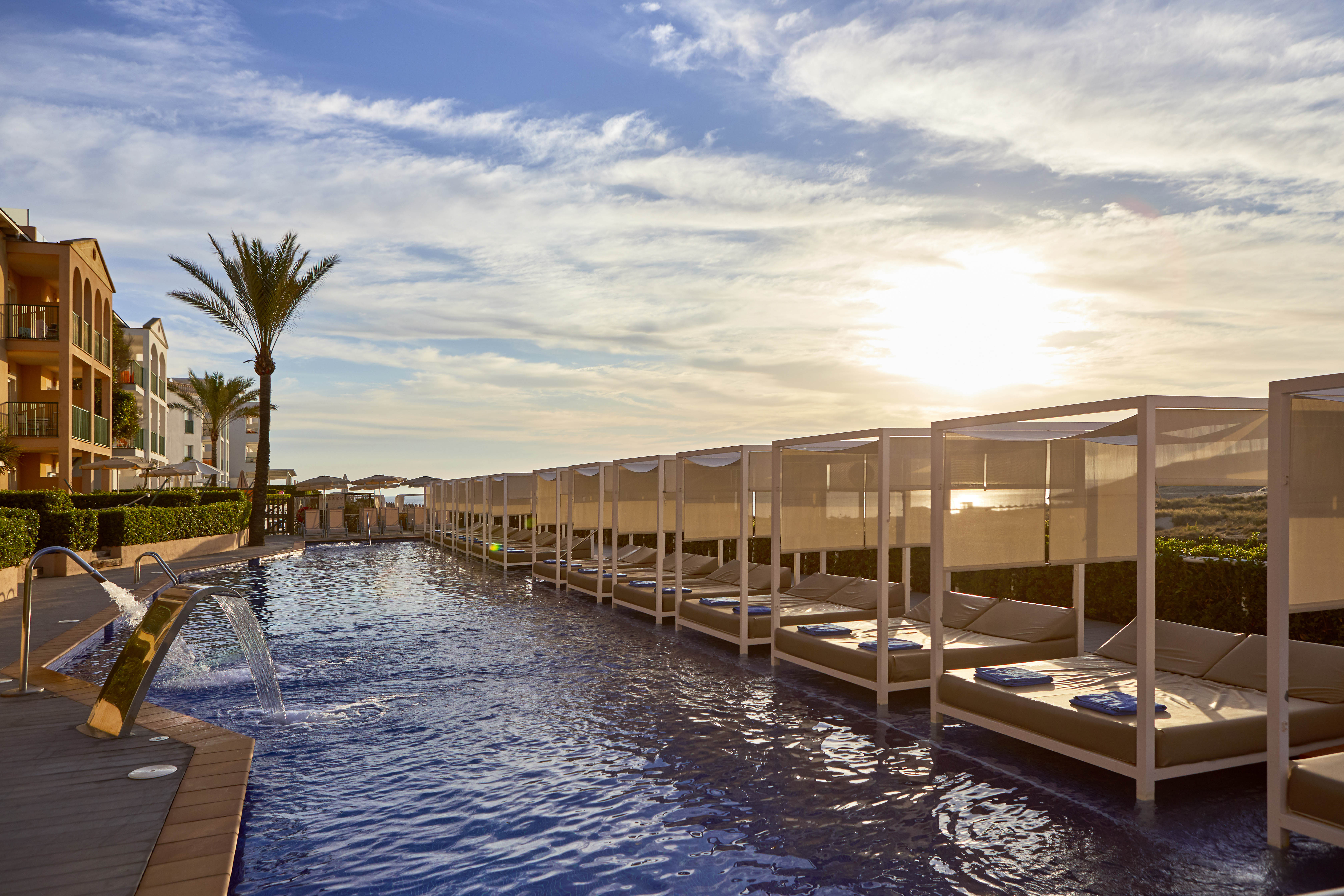 Yoga & Wellness in Cala Mesquida