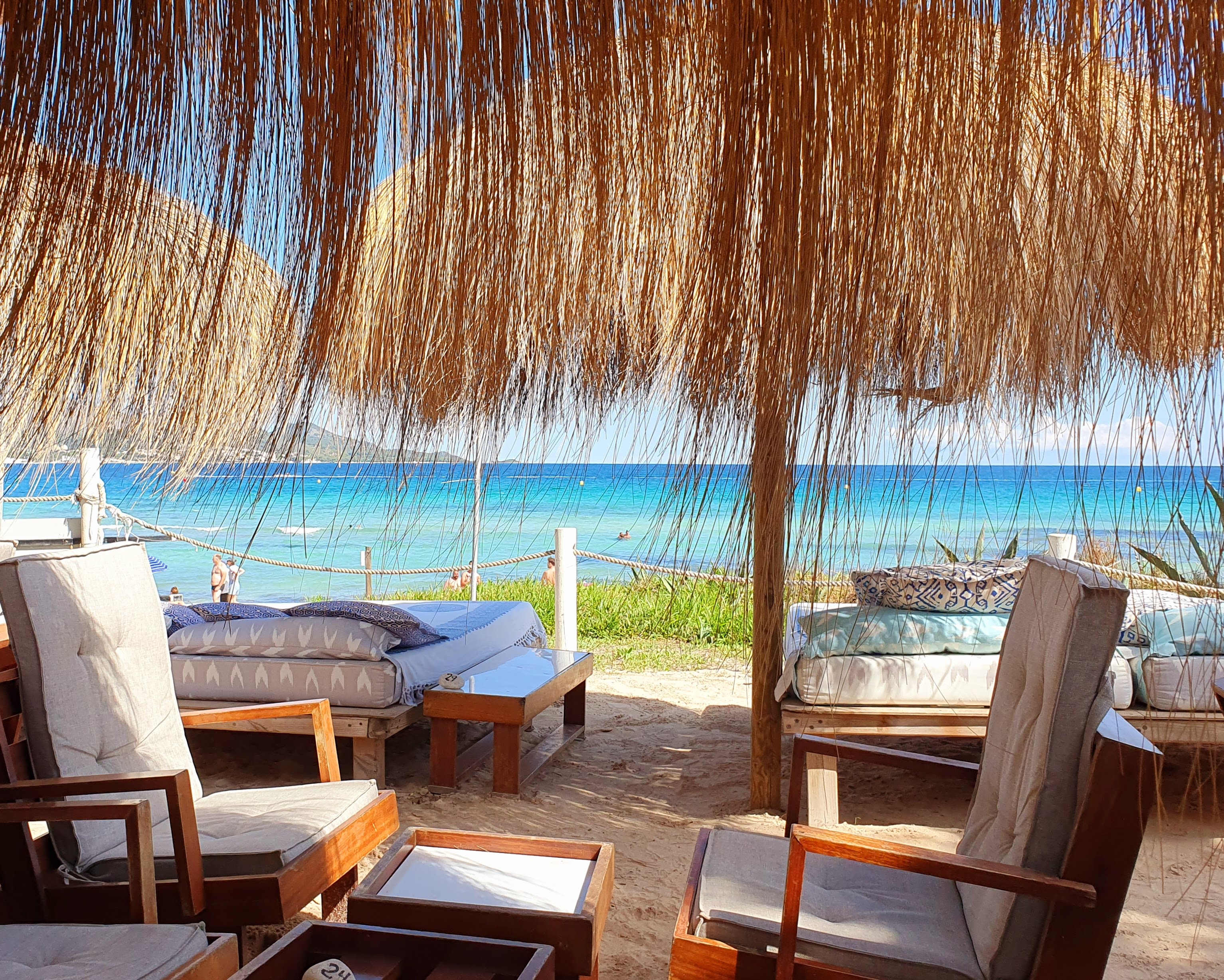 Beach Club & Bali Beds in Playa de Muro