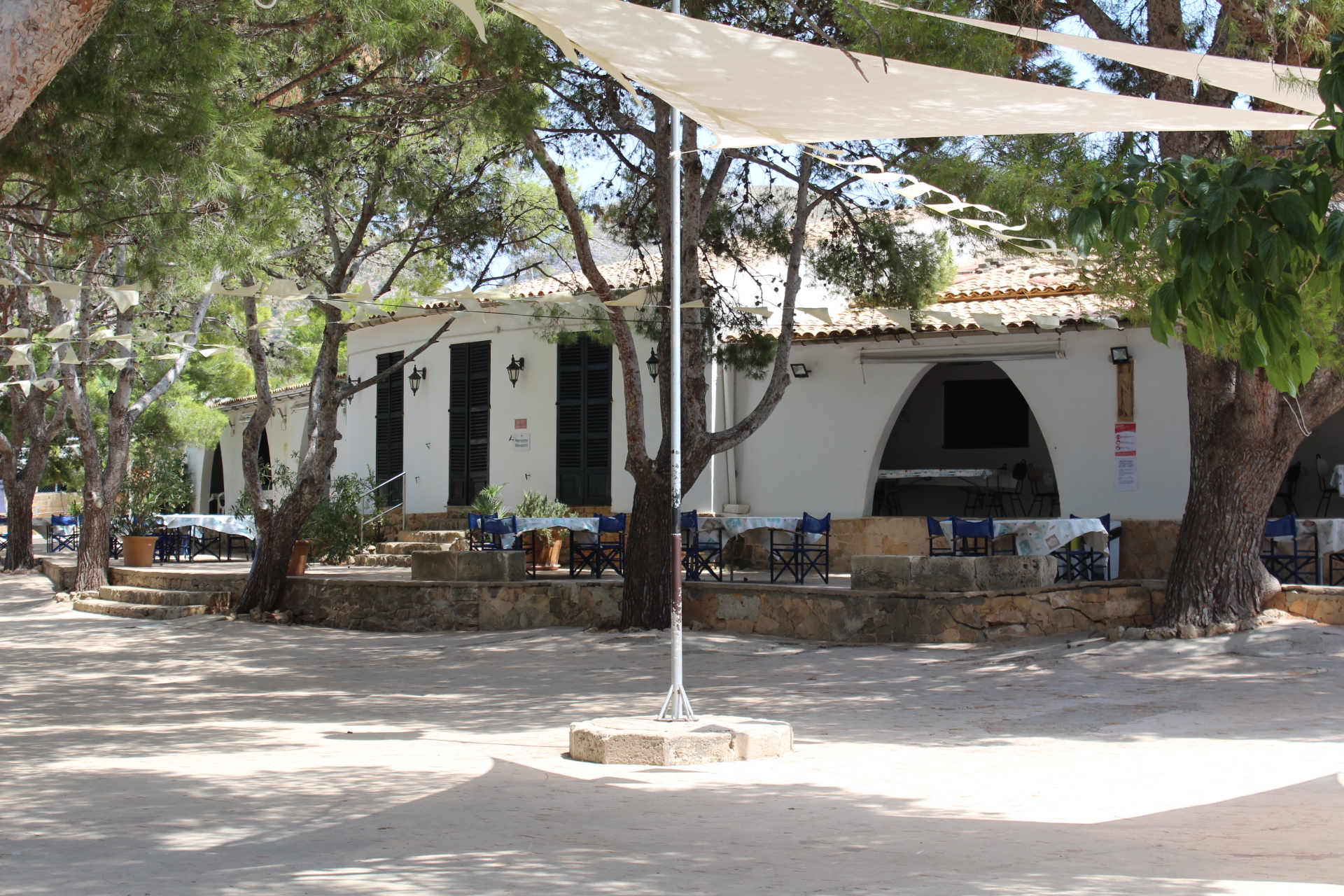 Beach Club & Bali Beds in Colònia de Sant Pere