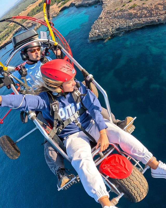 Paragliding in Cala Agulla photo 4