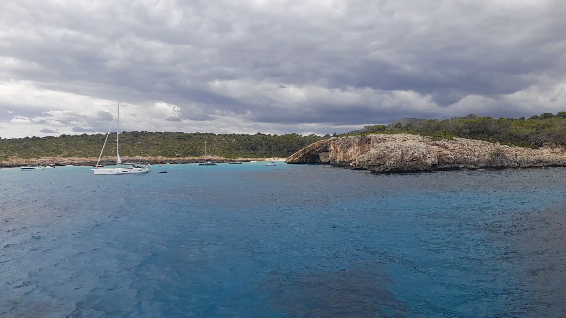 Helicopter Tours in Porto Cristo photo 4