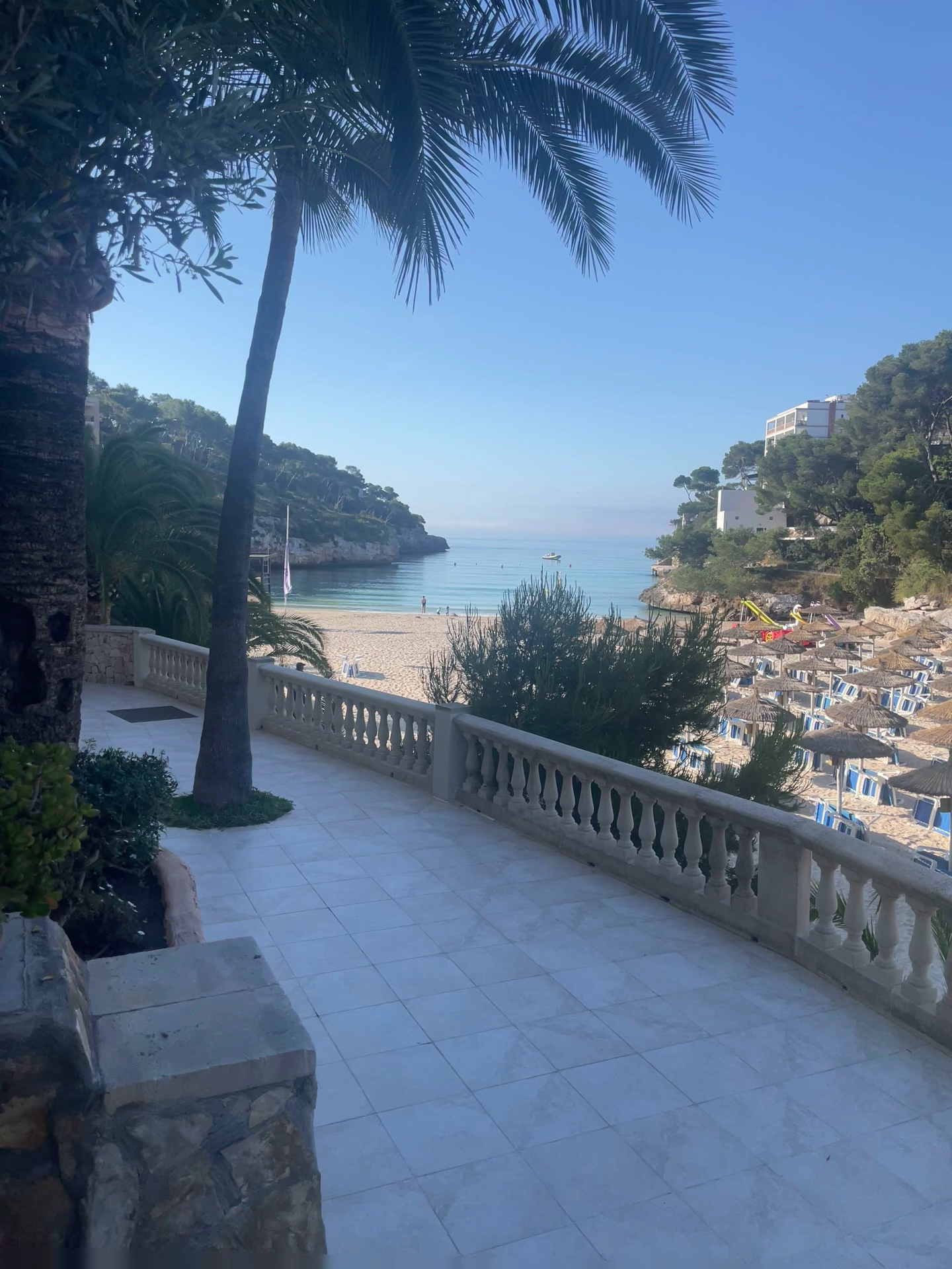 Beach Club & Bali Beds in Cala Santanyí photo 2