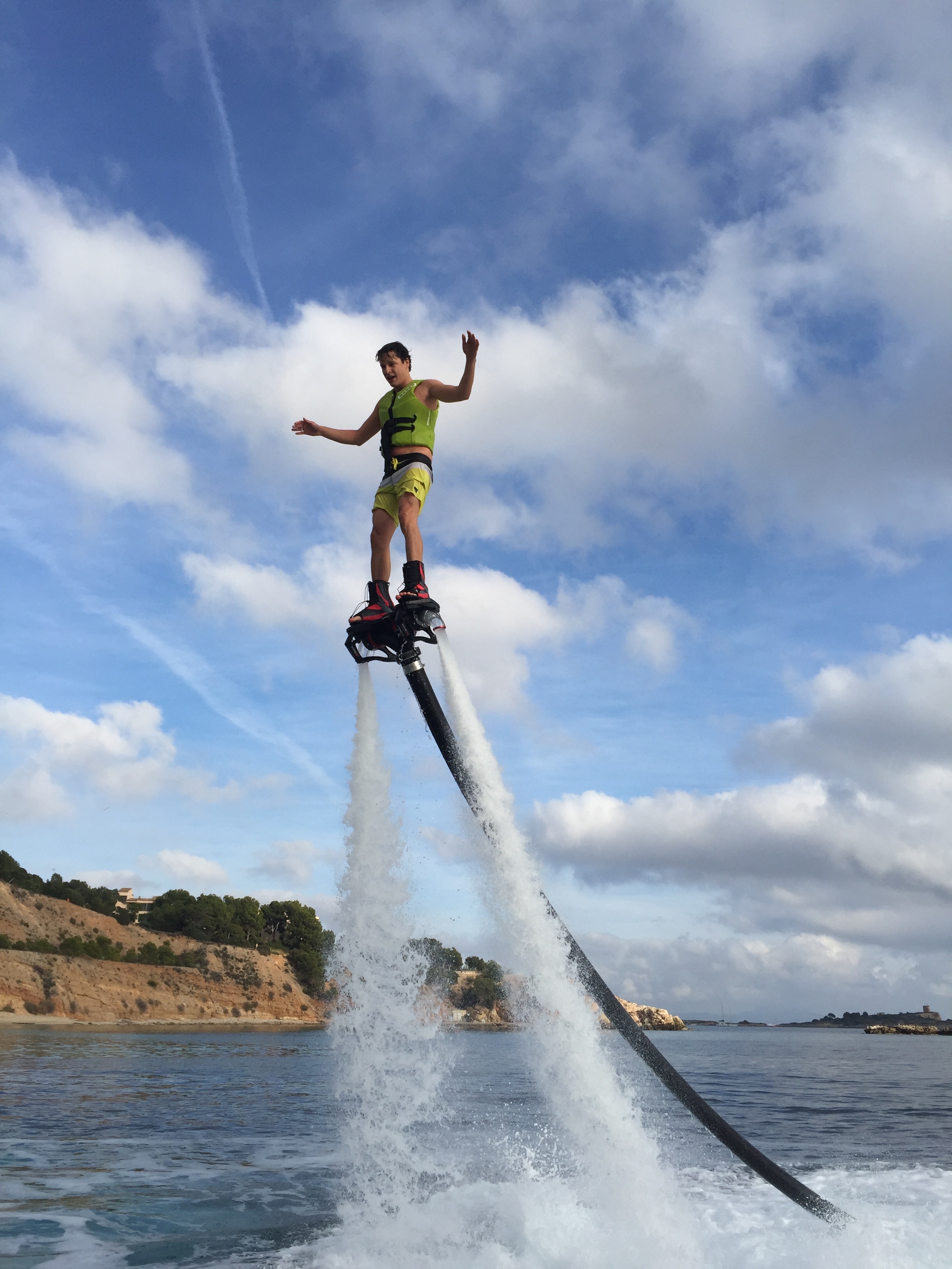 Flyboarding in Cala Mesquida photo 3