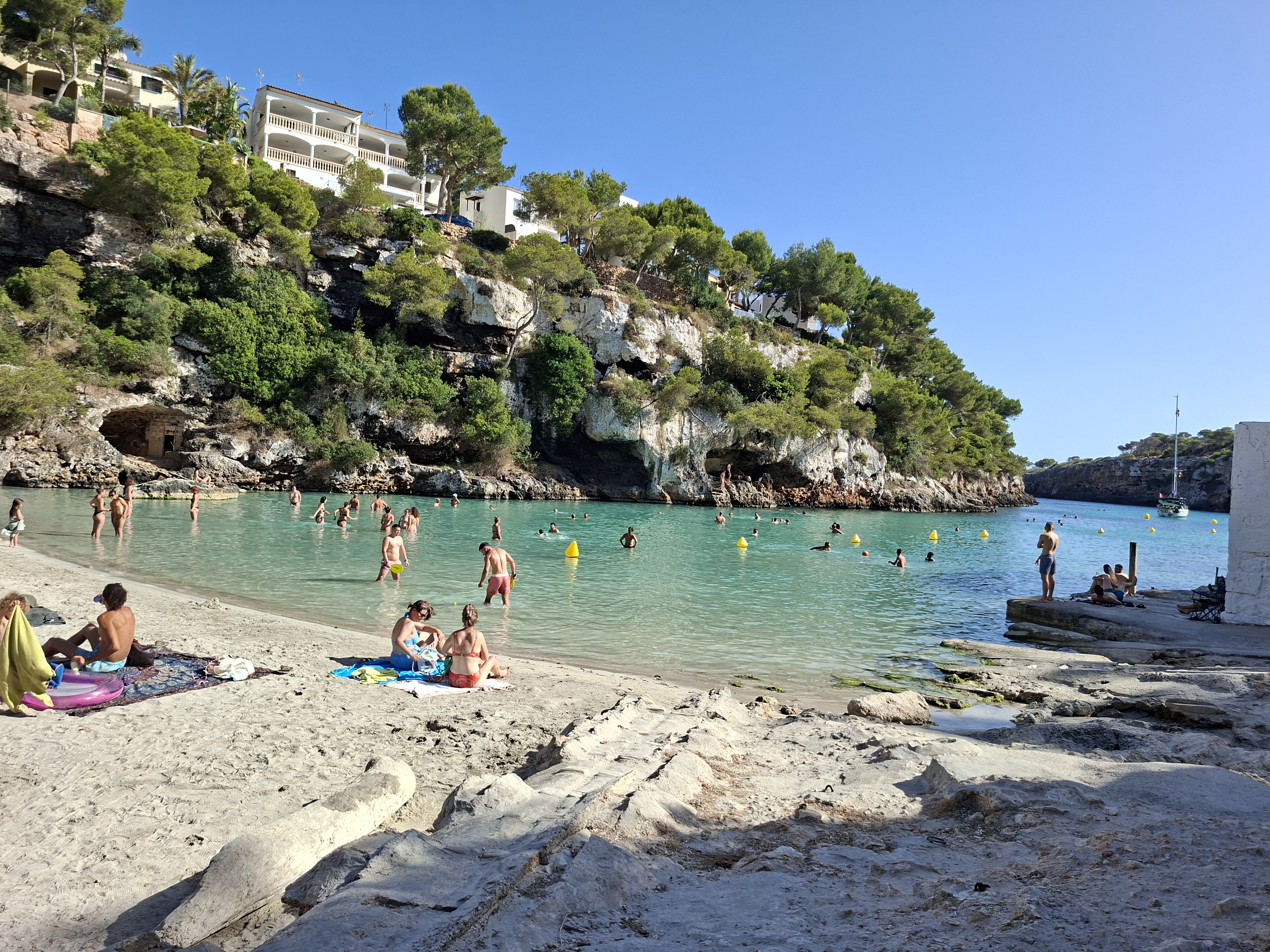 Flyboarding in Cala Pi photo 2