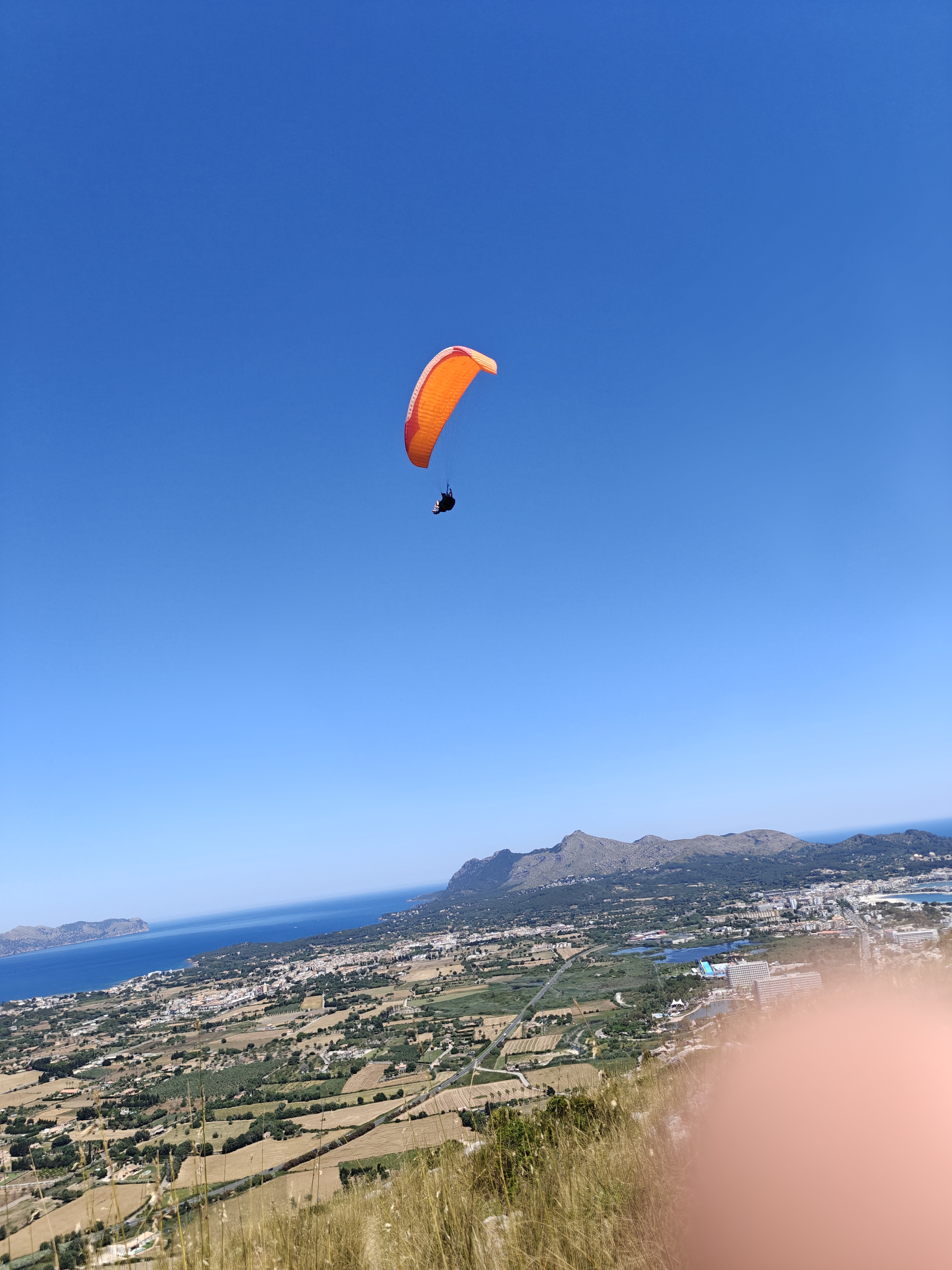 Parasailing in Camp de Mar photo 2