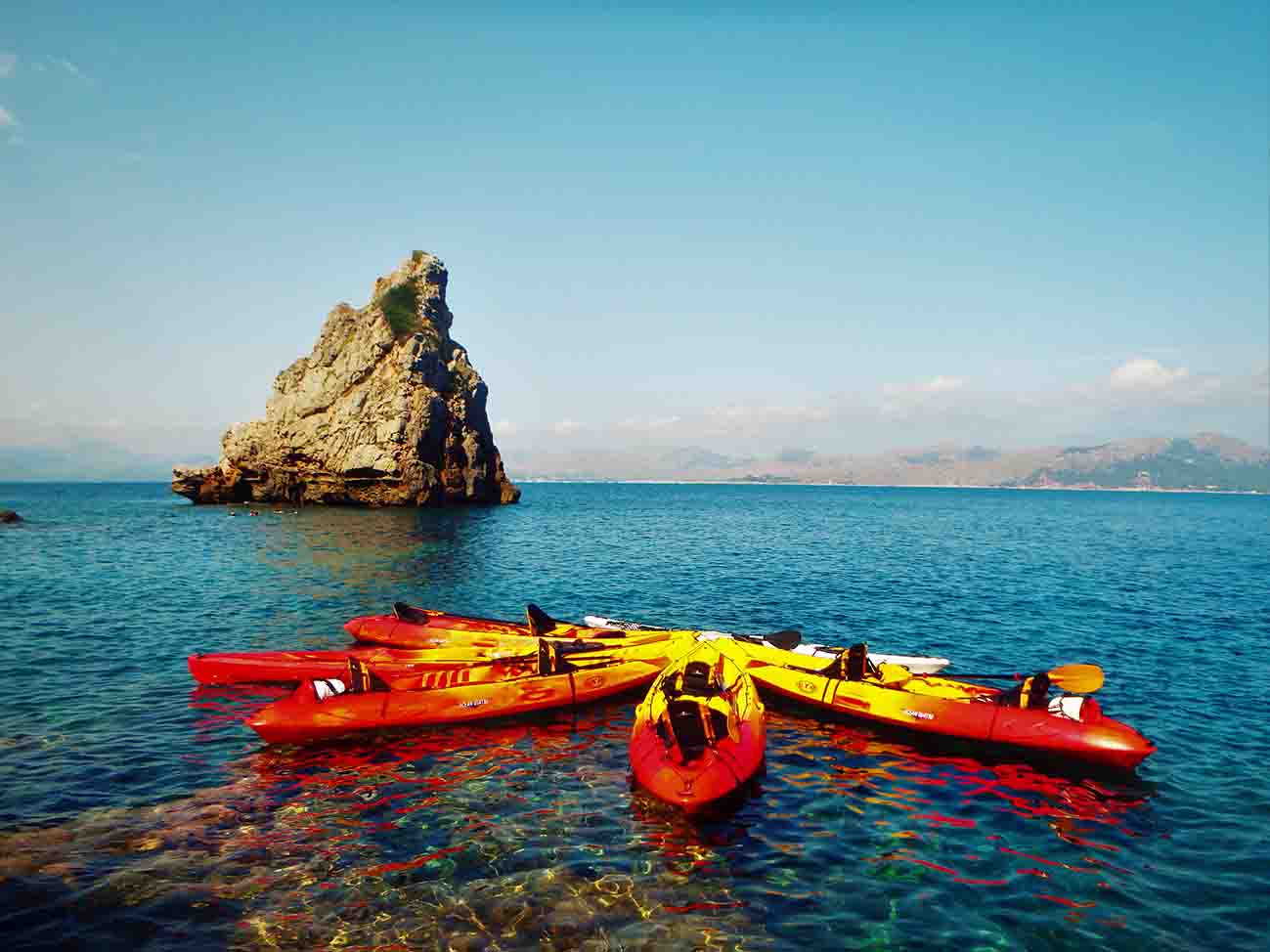 Kayaking & Paddleboarding in Pollença photo 2