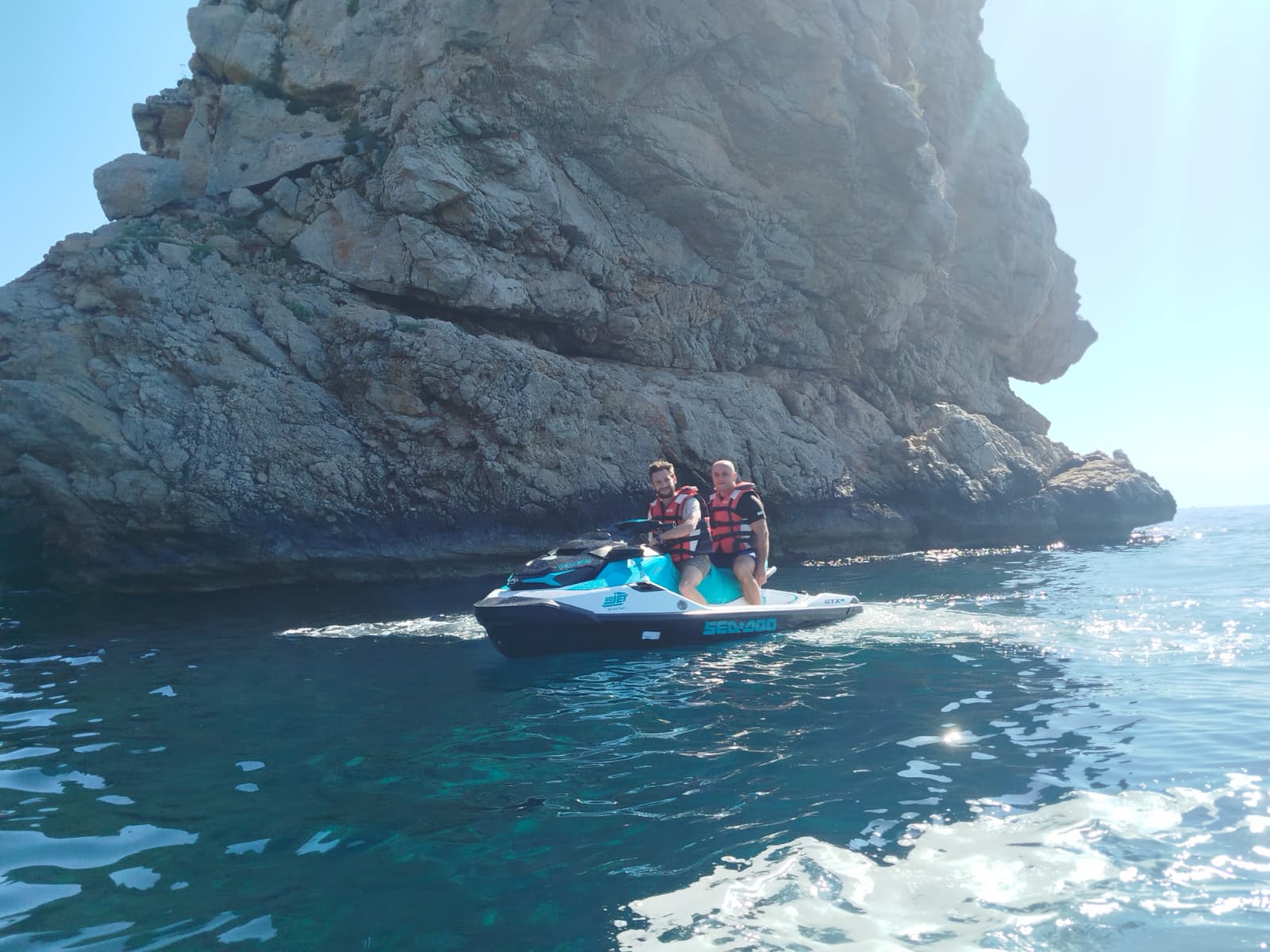 Flyboarding in Pollença photo 3