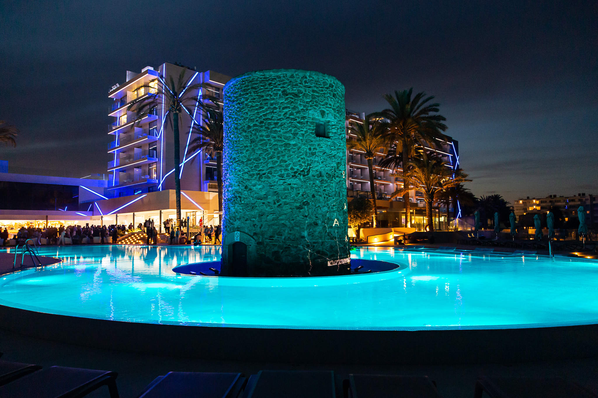 Beach Club & Bali Beds in Playa d'en Bossa