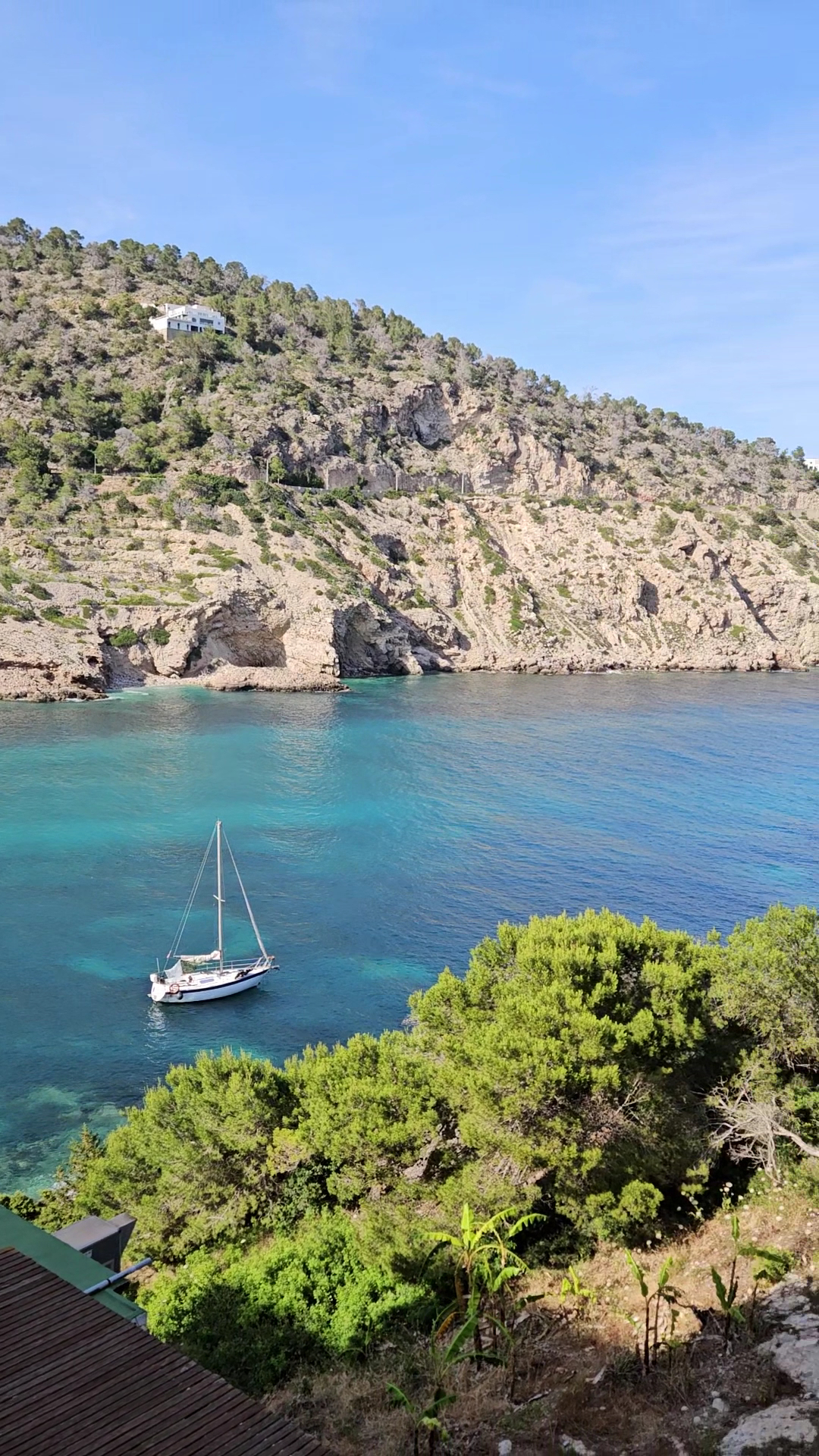 Beach Club & Bali Beds in Cala Llonga photo 2