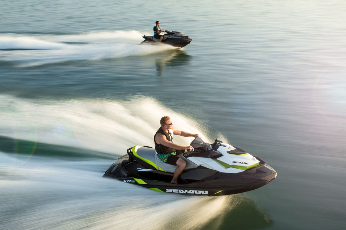 Flyboarding in Cala de Bou