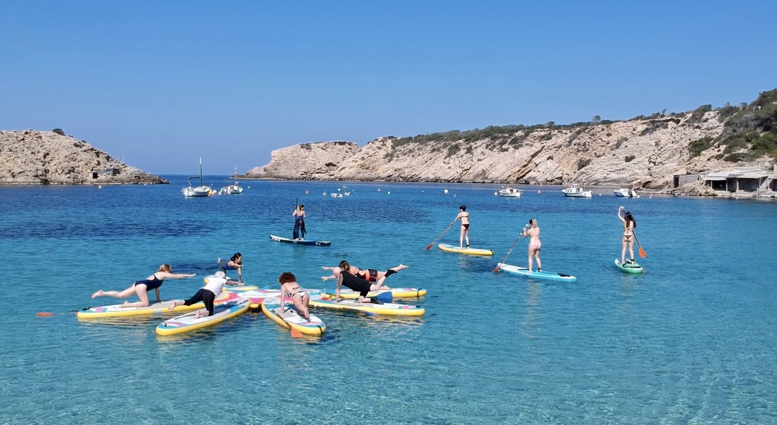 Kayaking & Paddleboarding in Cala Bassa