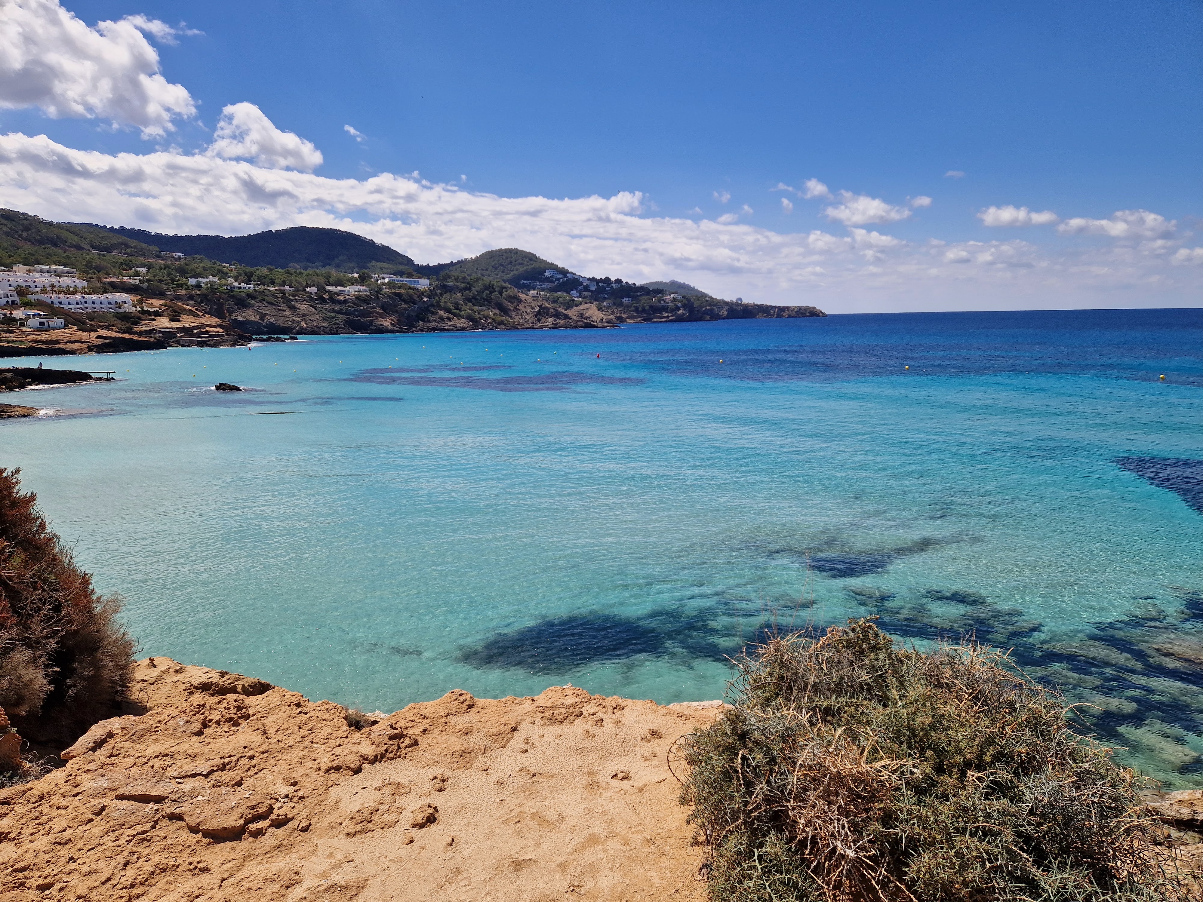 Parasailing in Cala Tarida