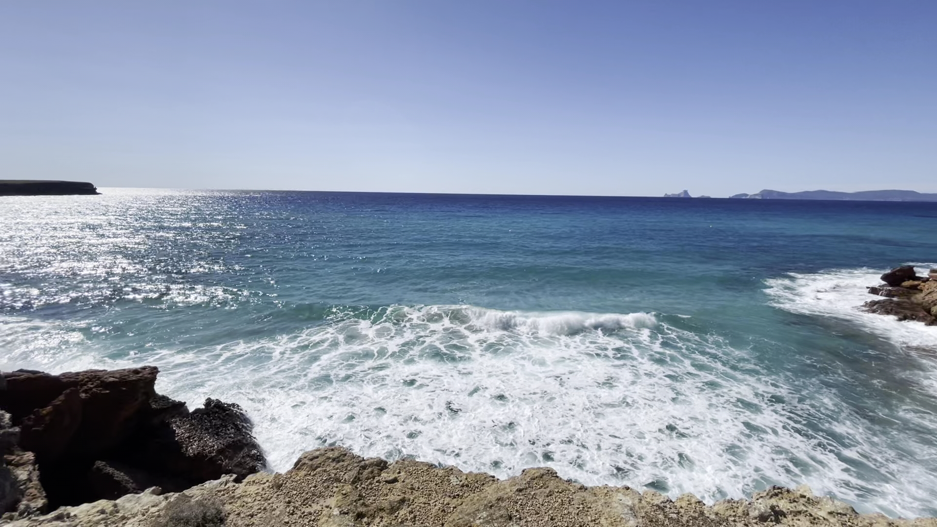 Helicopter Tours in Cala Saona photo 3