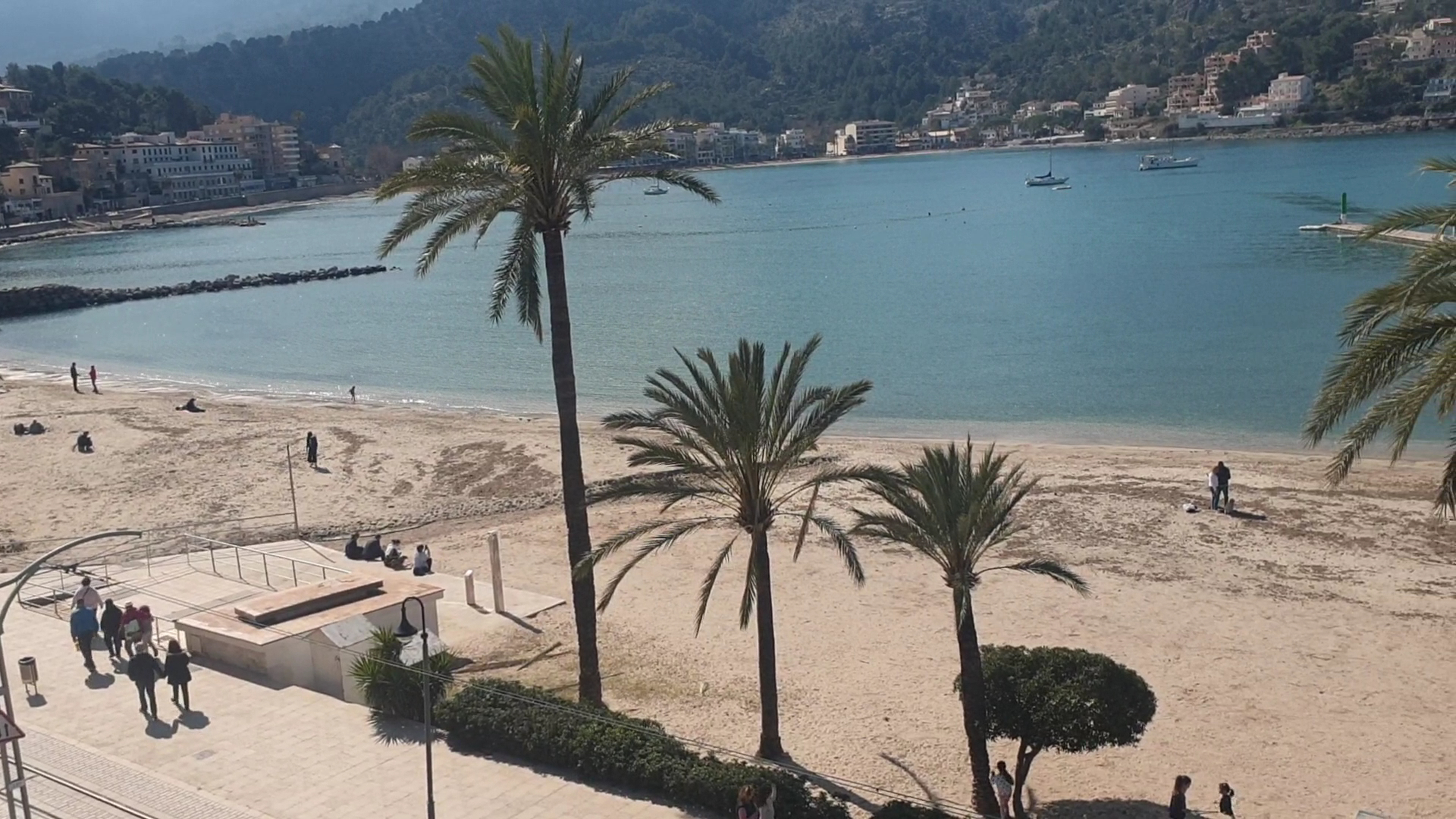 Beach Club & Bali Beds in Port de Sóller photo 5