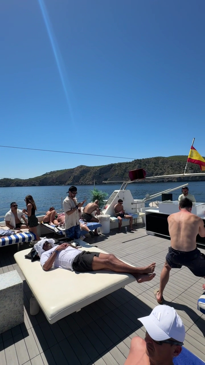 Boat Party in Playa d'en Bossa photo 2