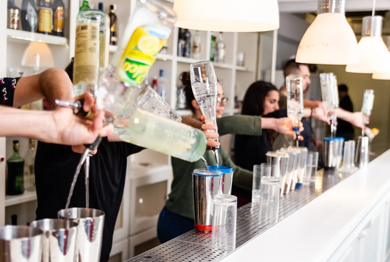 Cocktail Masterclass LP photo 4