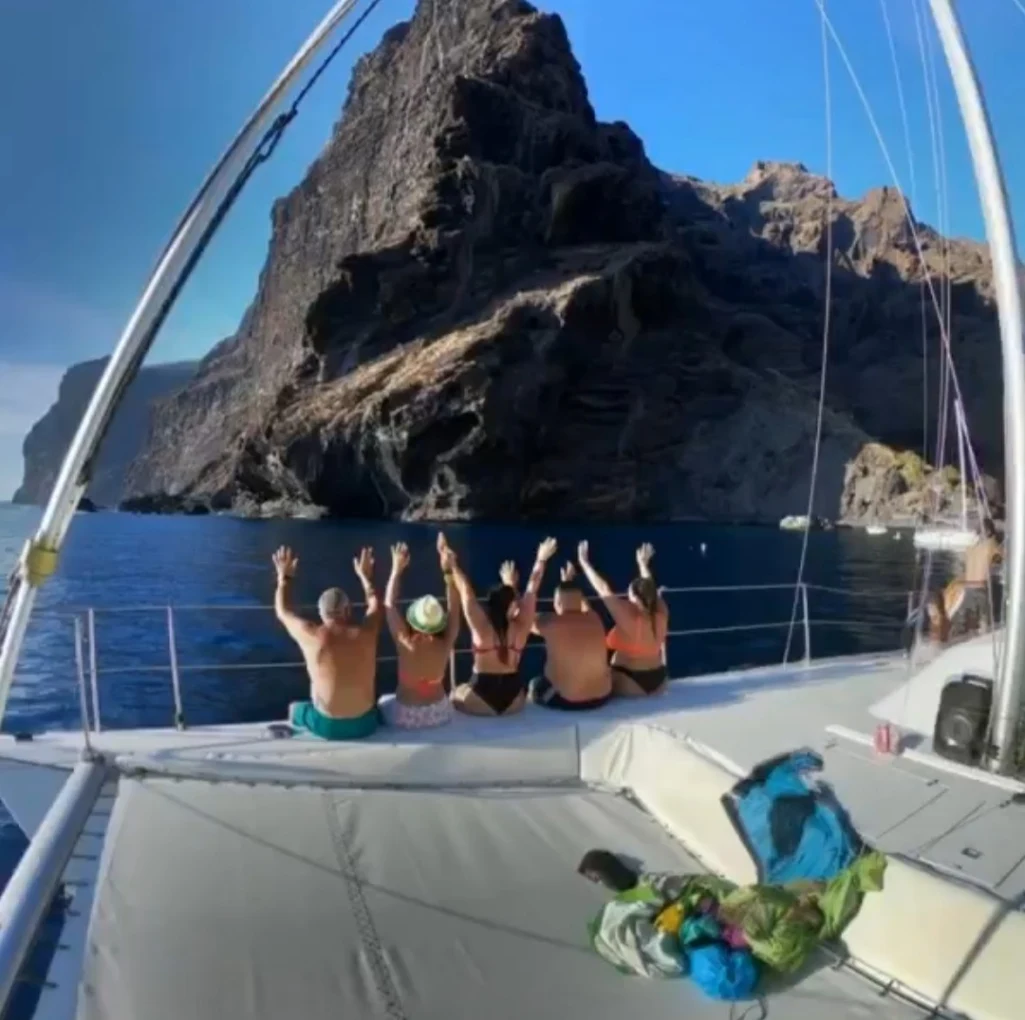 Catamaran PI photo 3