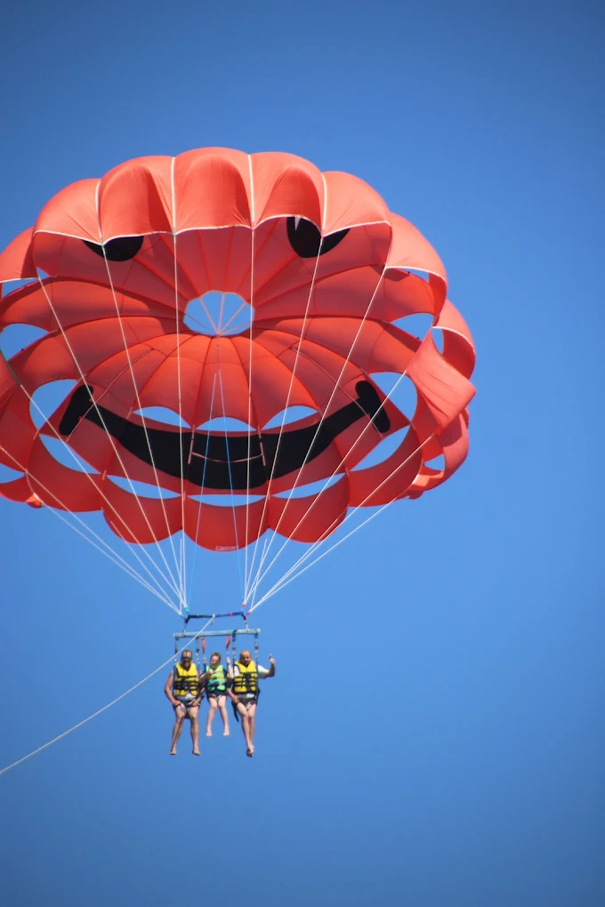 Parasailing PB