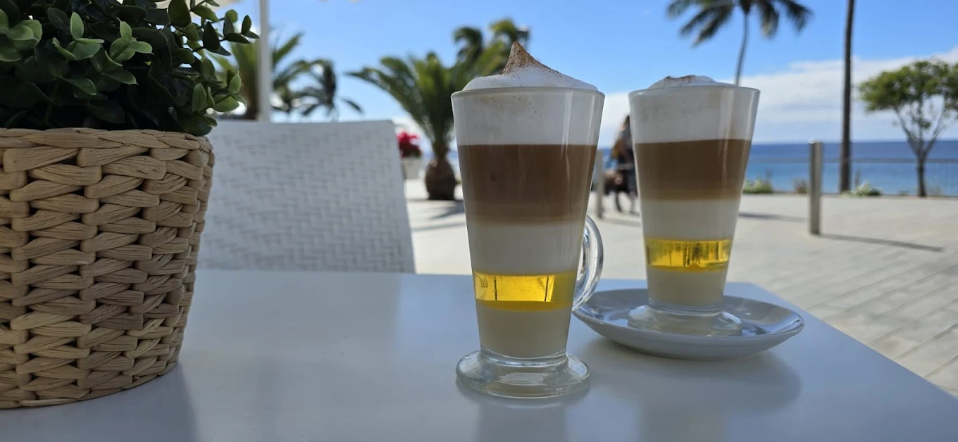 Beach Club Puerto Naos