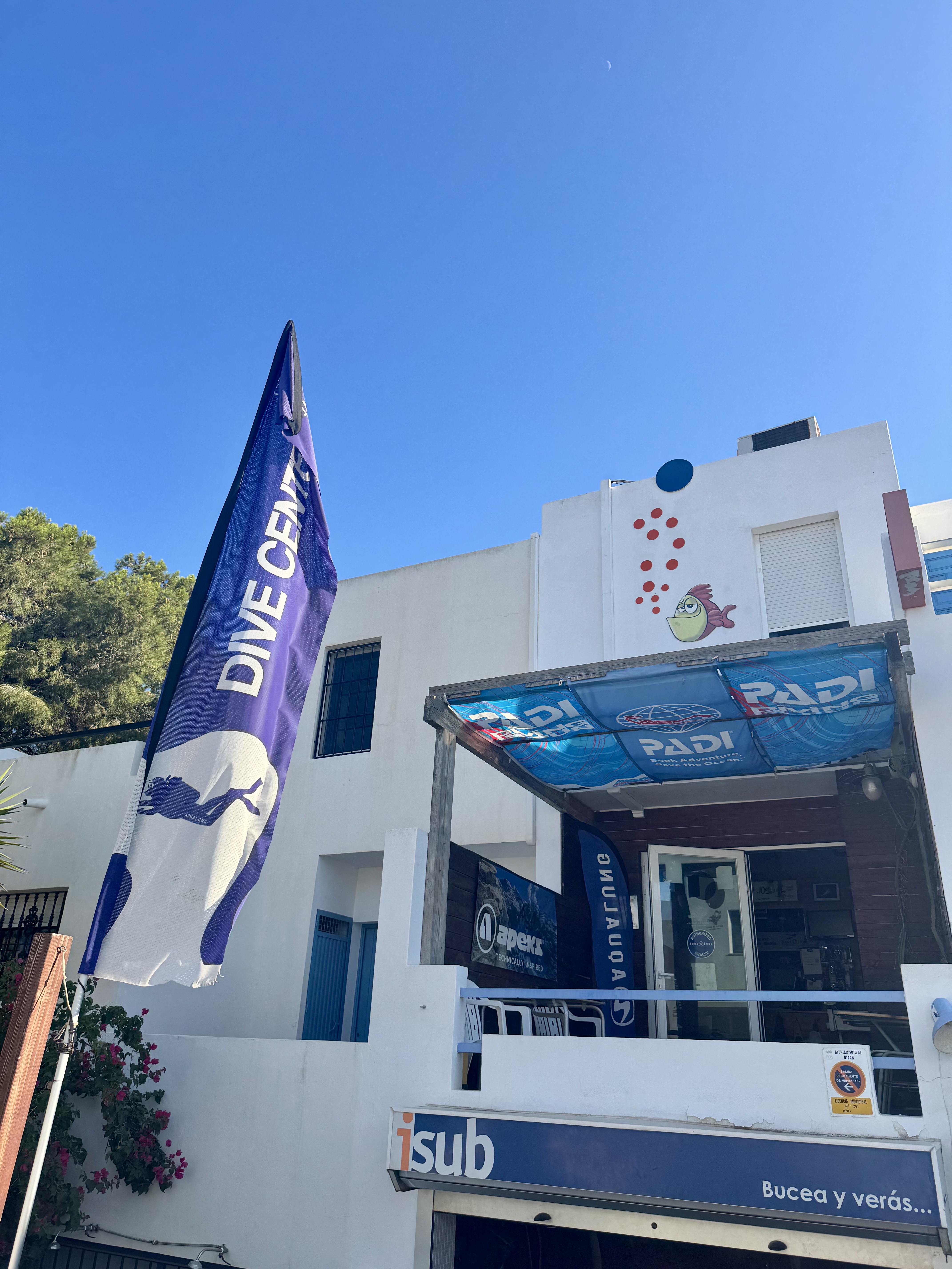 Scuba Courses in San José