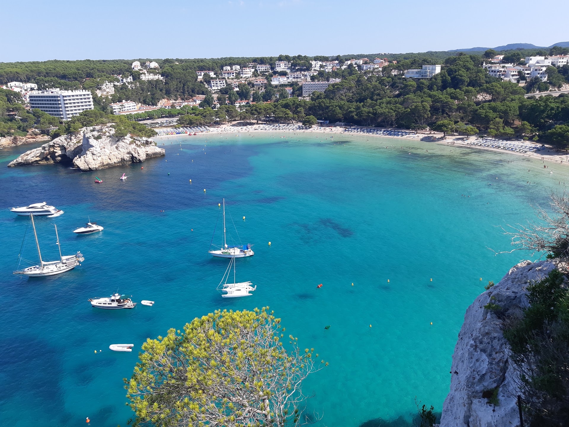 Kitesurfing in Cala Galdana