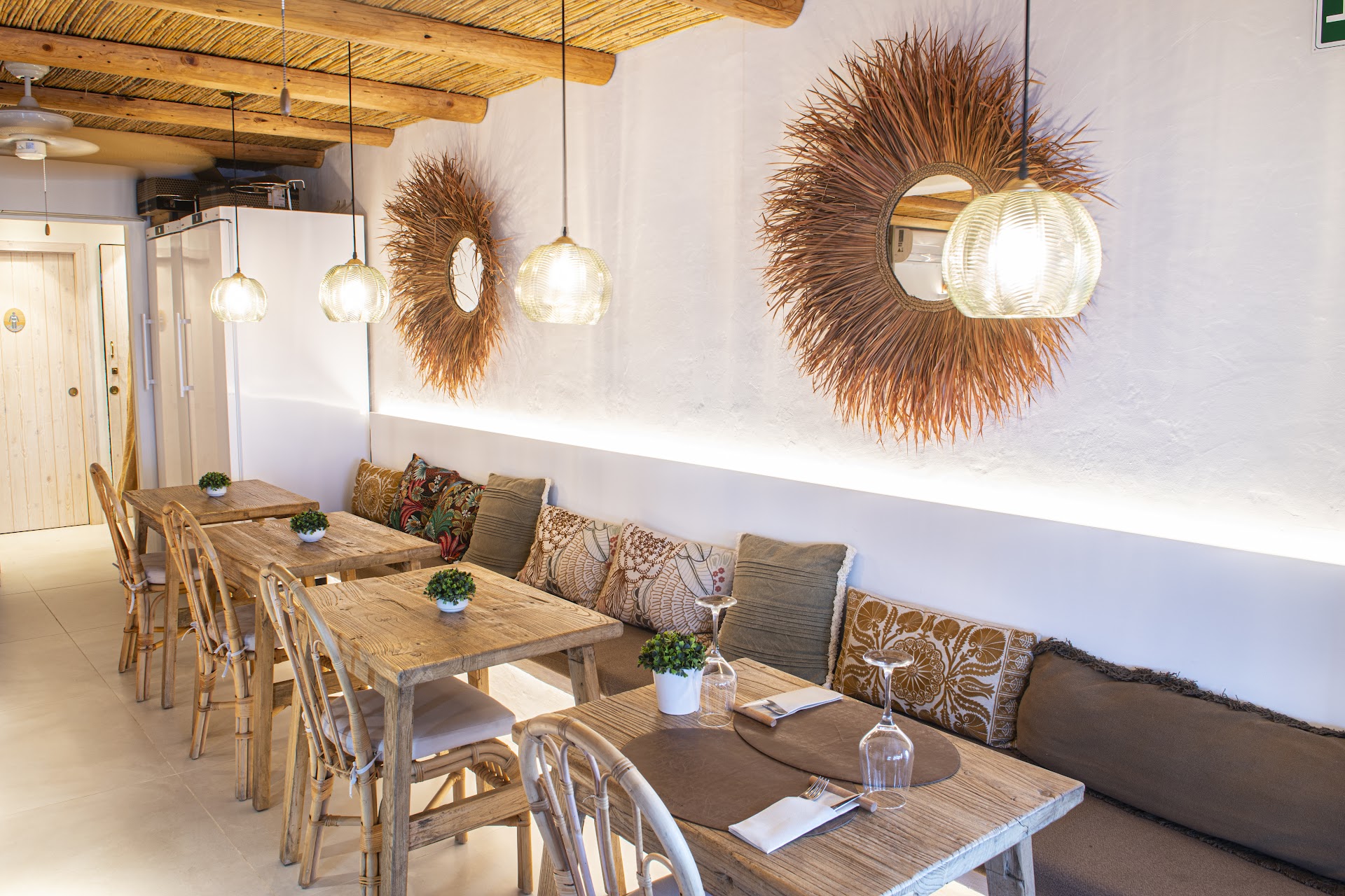 Bona Vida Menorca Restaurant & Lounge Bar