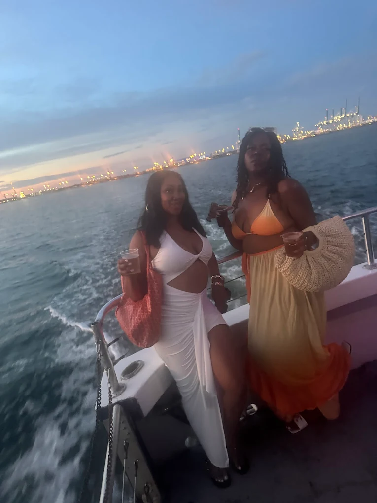 Boat Party in Santa Cruz photo 3