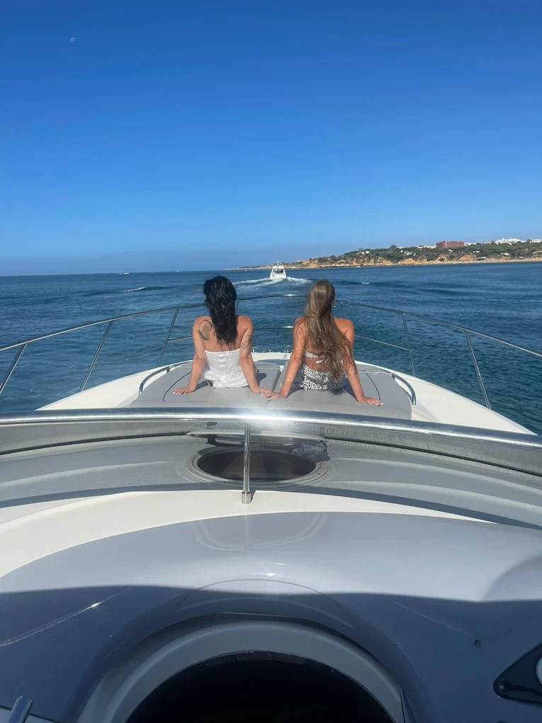 Champagne Cruises in Callao Salvaje