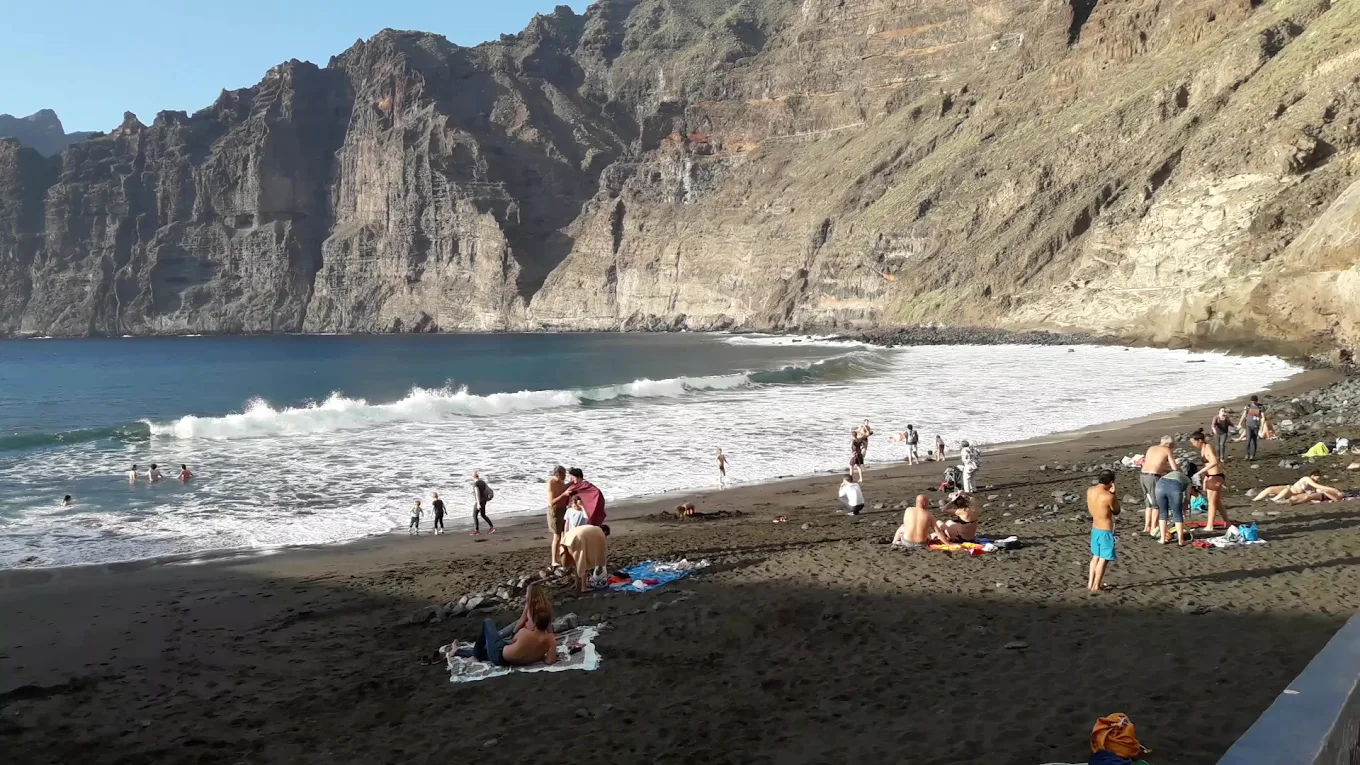 Tubing in Los Gigantes photo 2