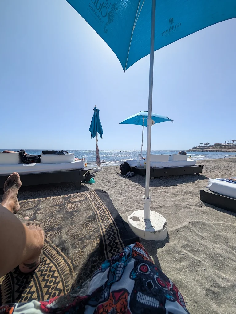 Beach Club & Bali Beds in La Caleta photo 5