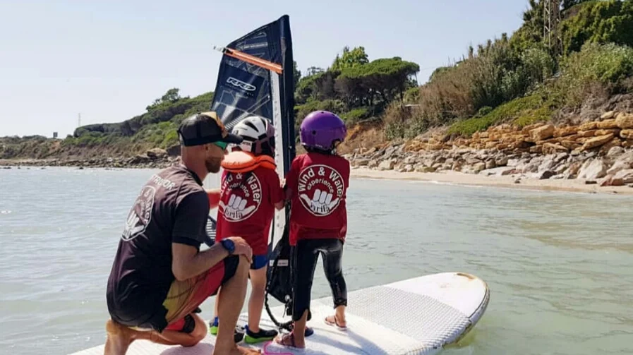 Kitesurfing in El Pinar photo 4