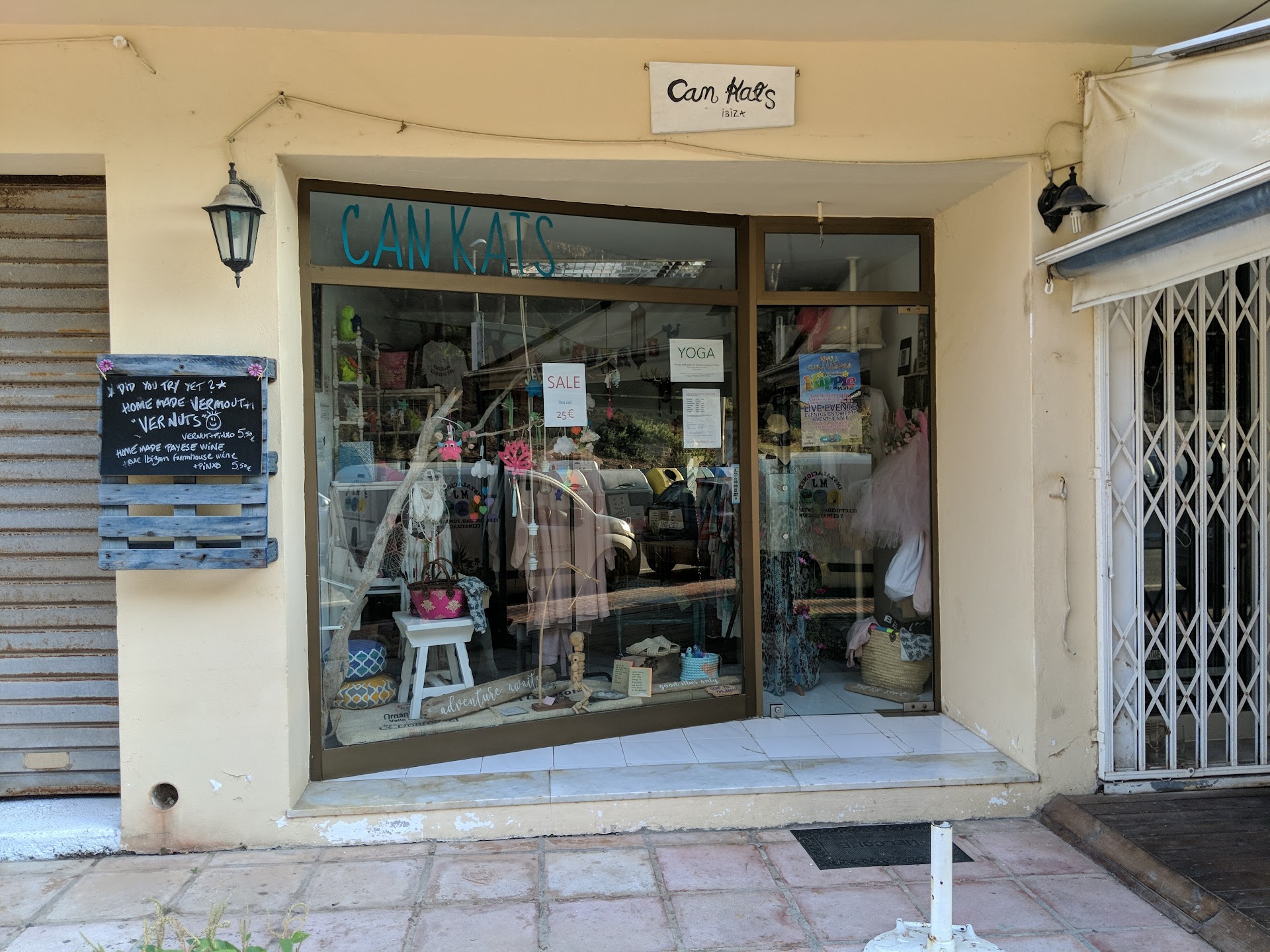 Can Kats Boutique & Yoga Room
