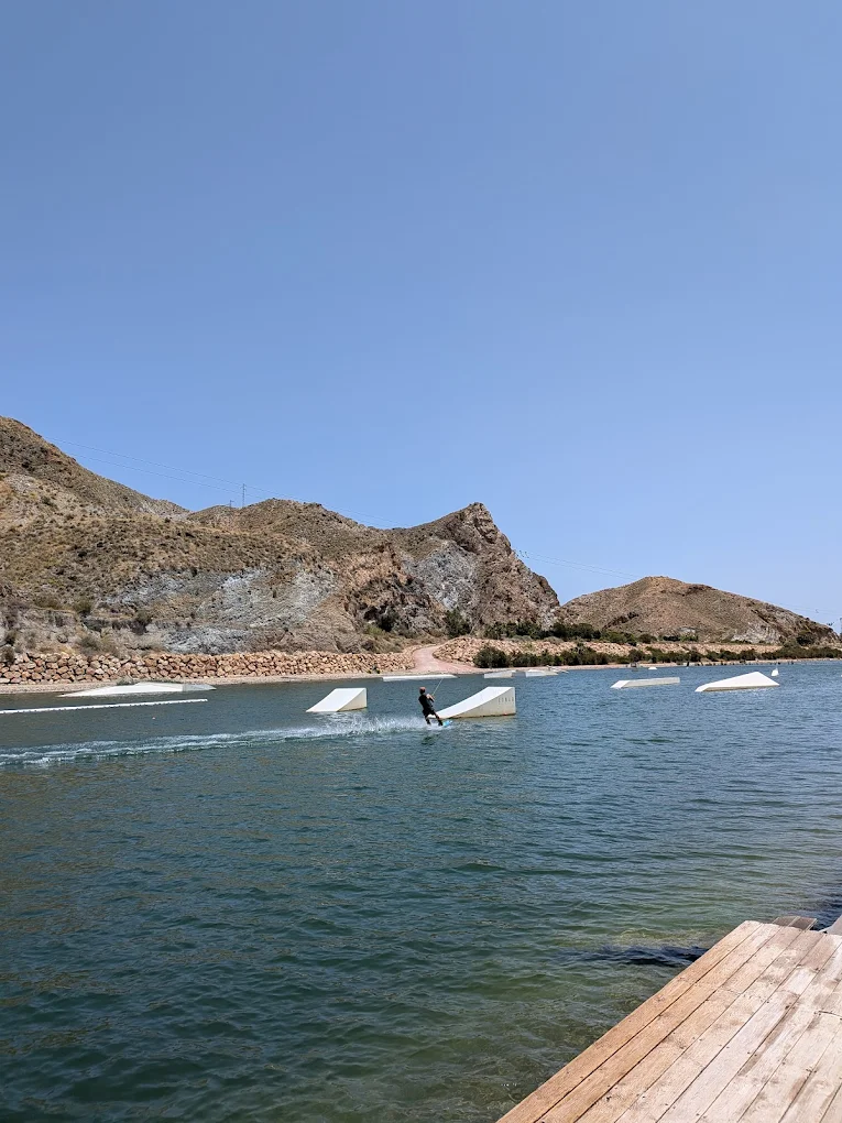 Wakeboarding in El Pinar photo 4