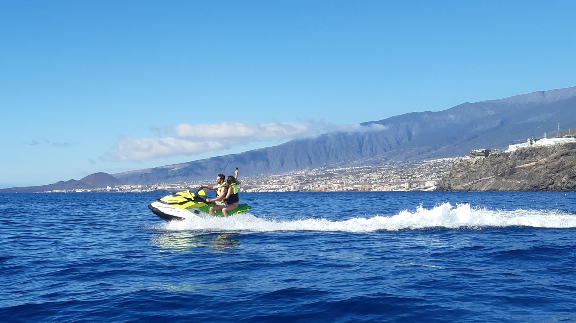 Surfski