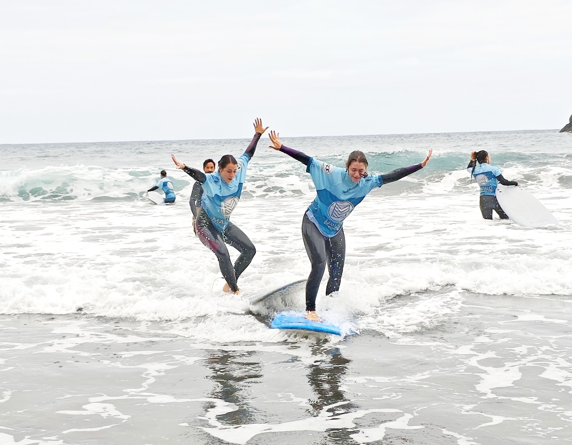 Mahalo Surf School
