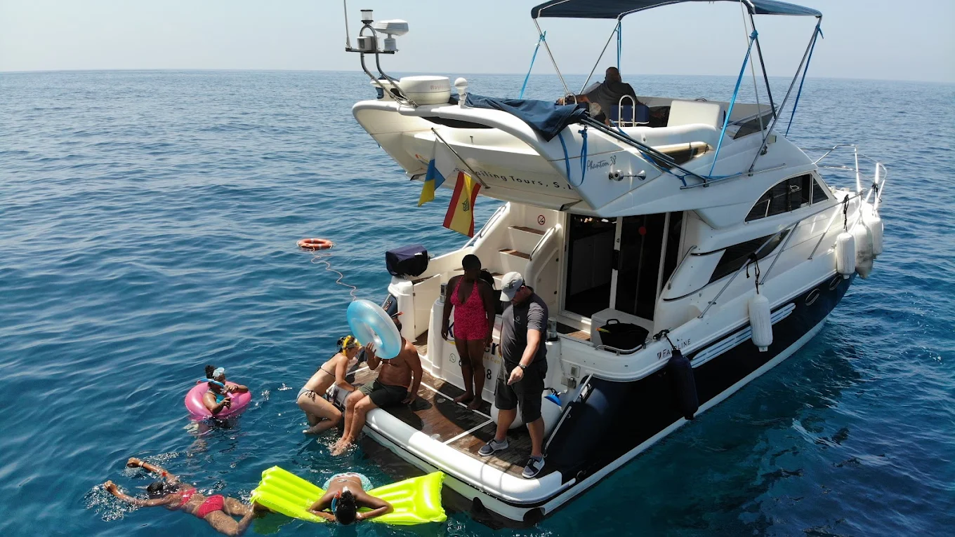 Family Boat Trips in Puerto de Mogán photo 5