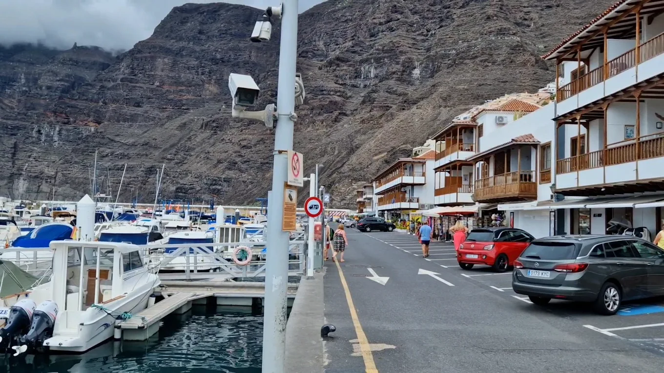 Wakeboarding in Los Gigantes