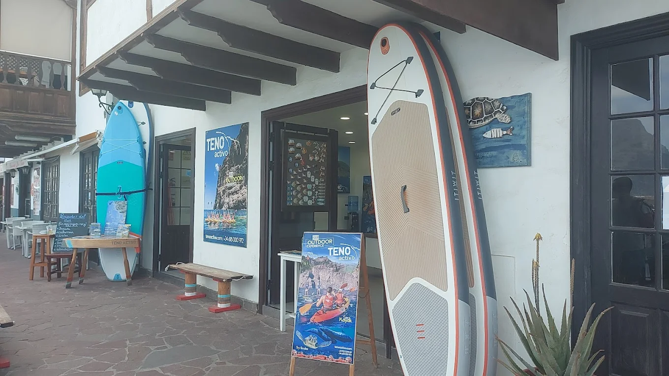 Kayaking & Paddleboarding in Los Gigantes