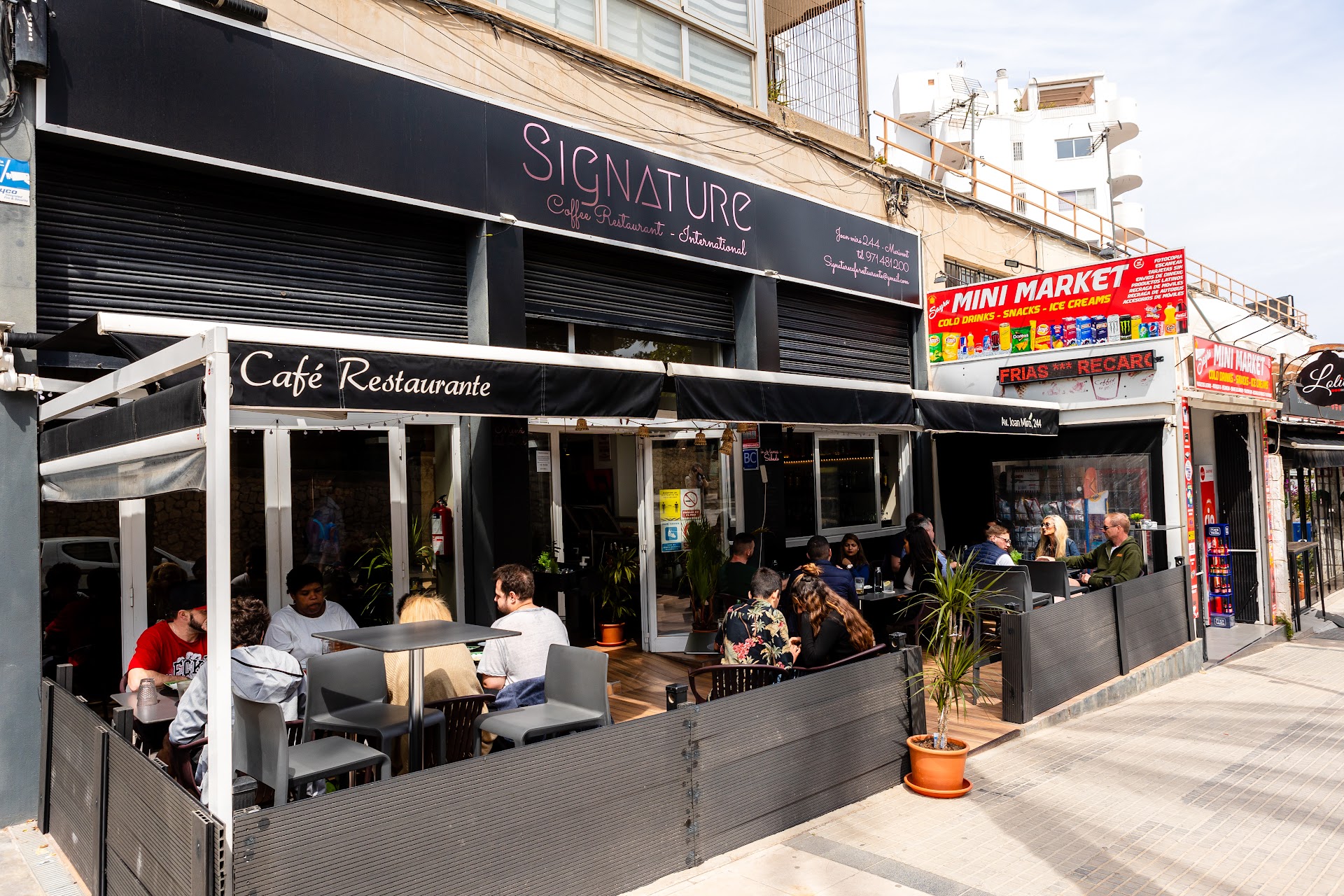 Signature Coffee Restaurant