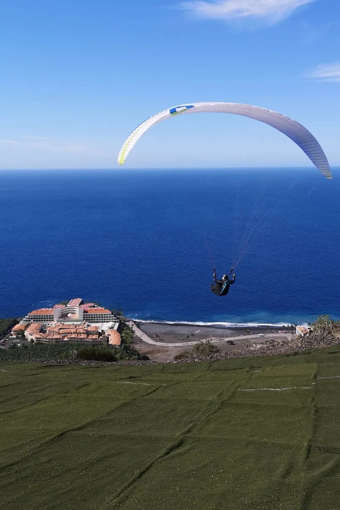 Paragliding in Santa Cruz de La Palma photo 4