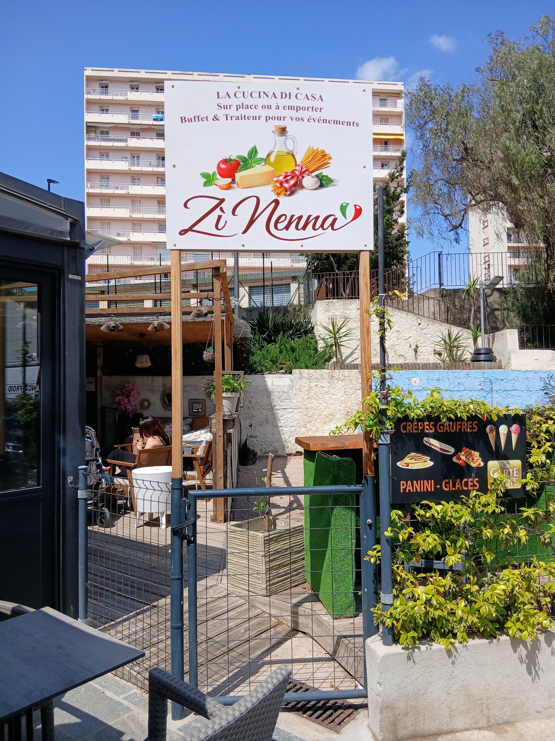 Zi Nenna café des Palmiers