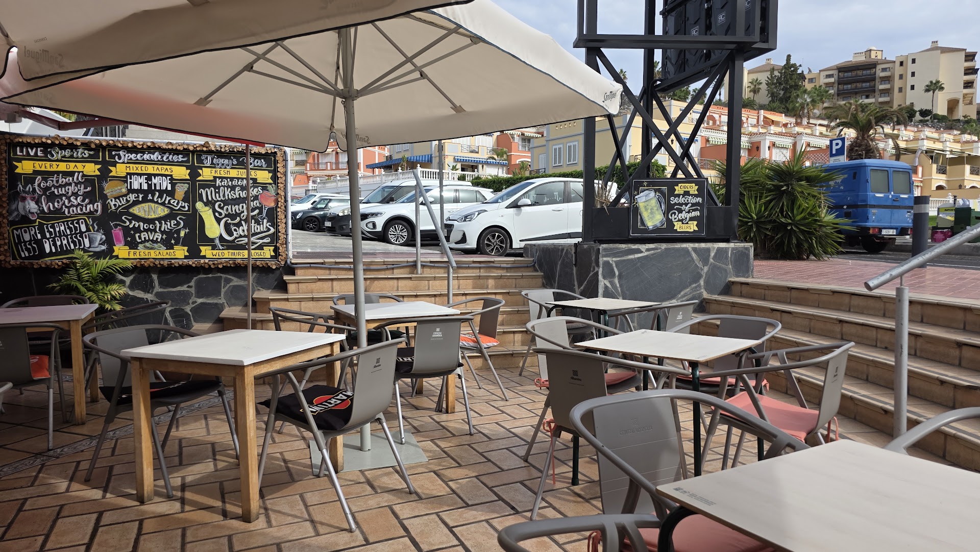 Tiggy's Bar