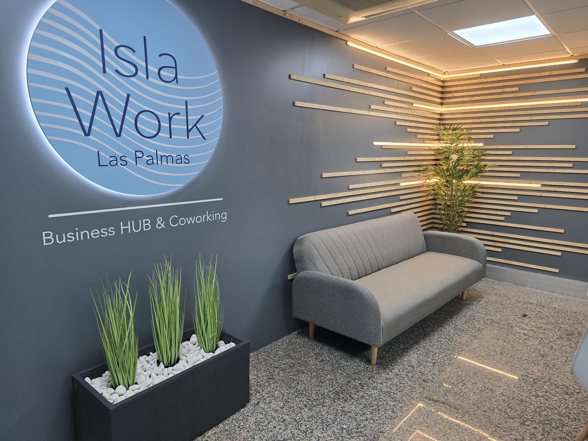 Isla Work - Business HUB & Coworking