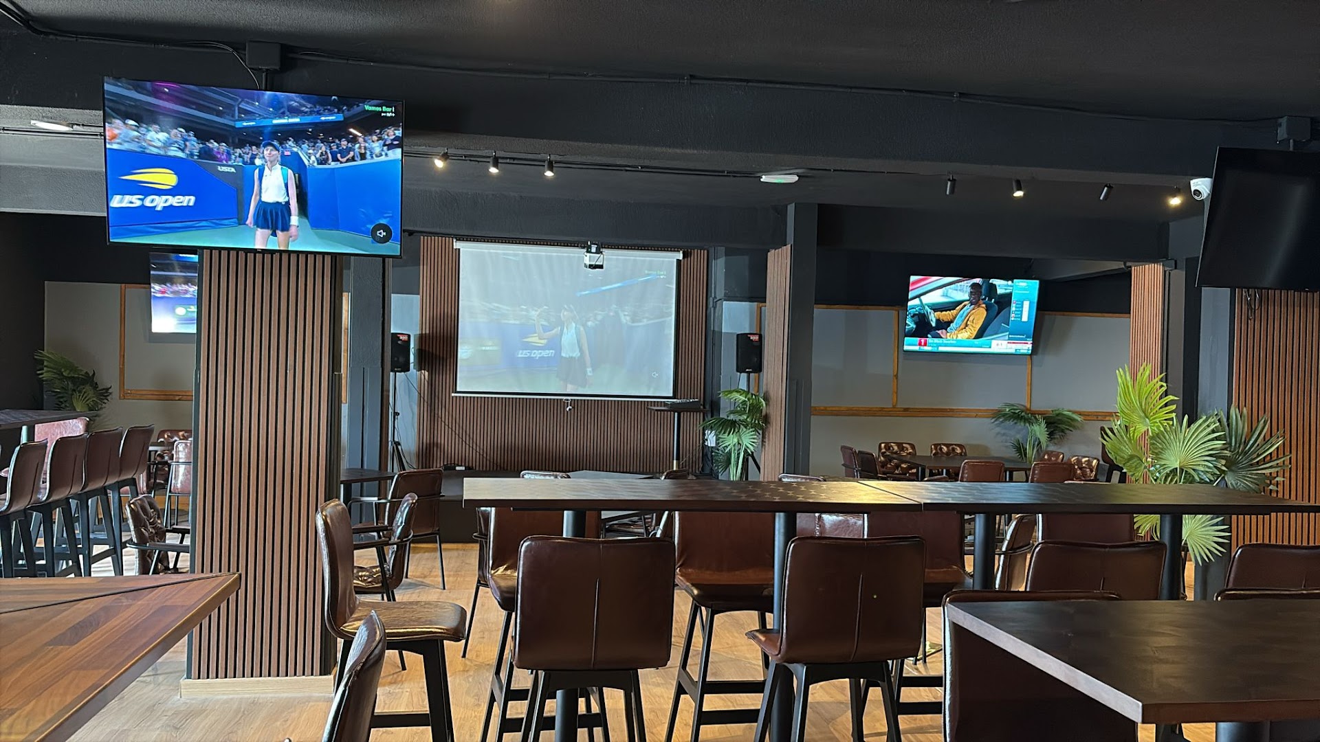 Moana Tiki Bar