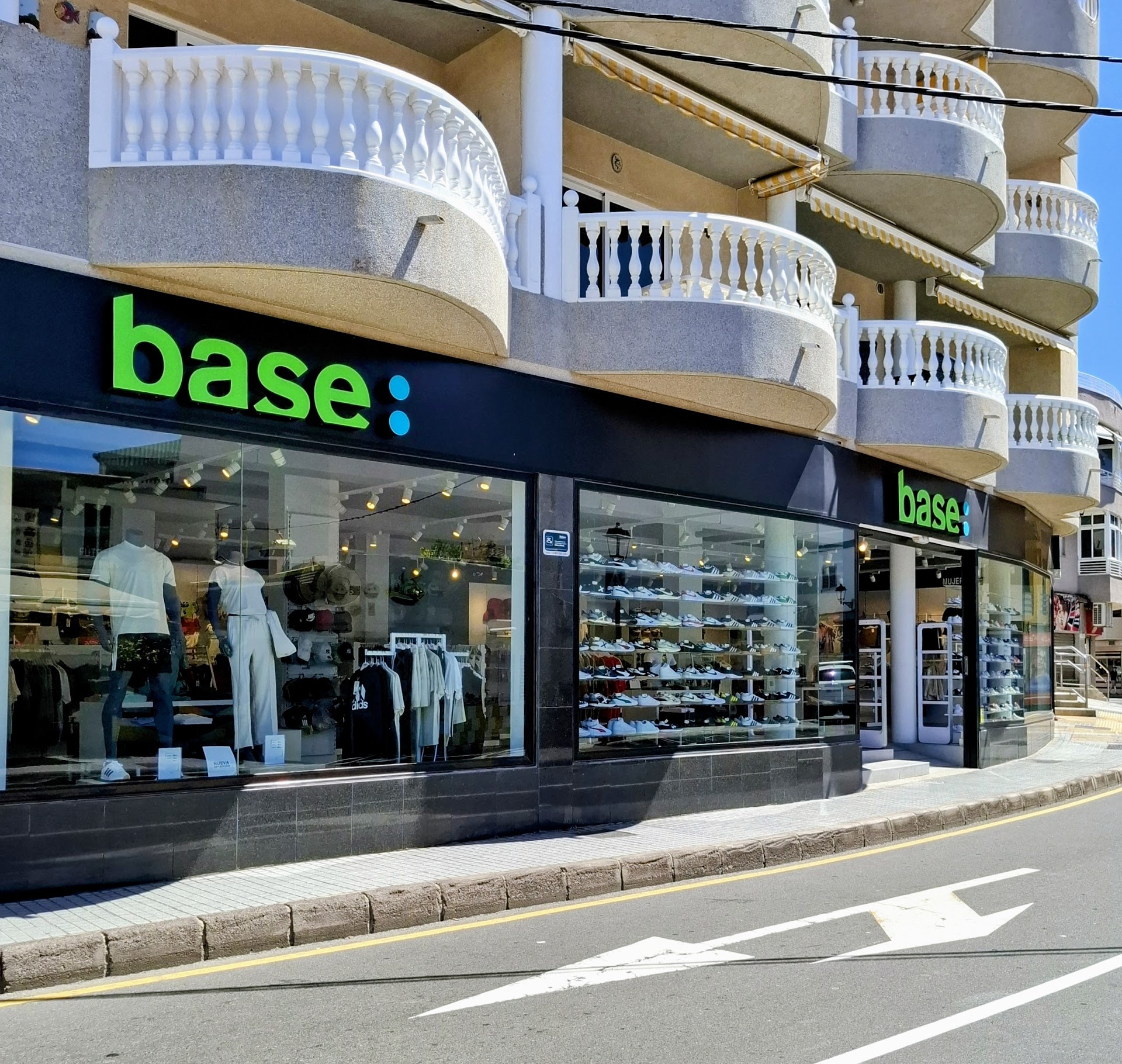 base: bazar sport