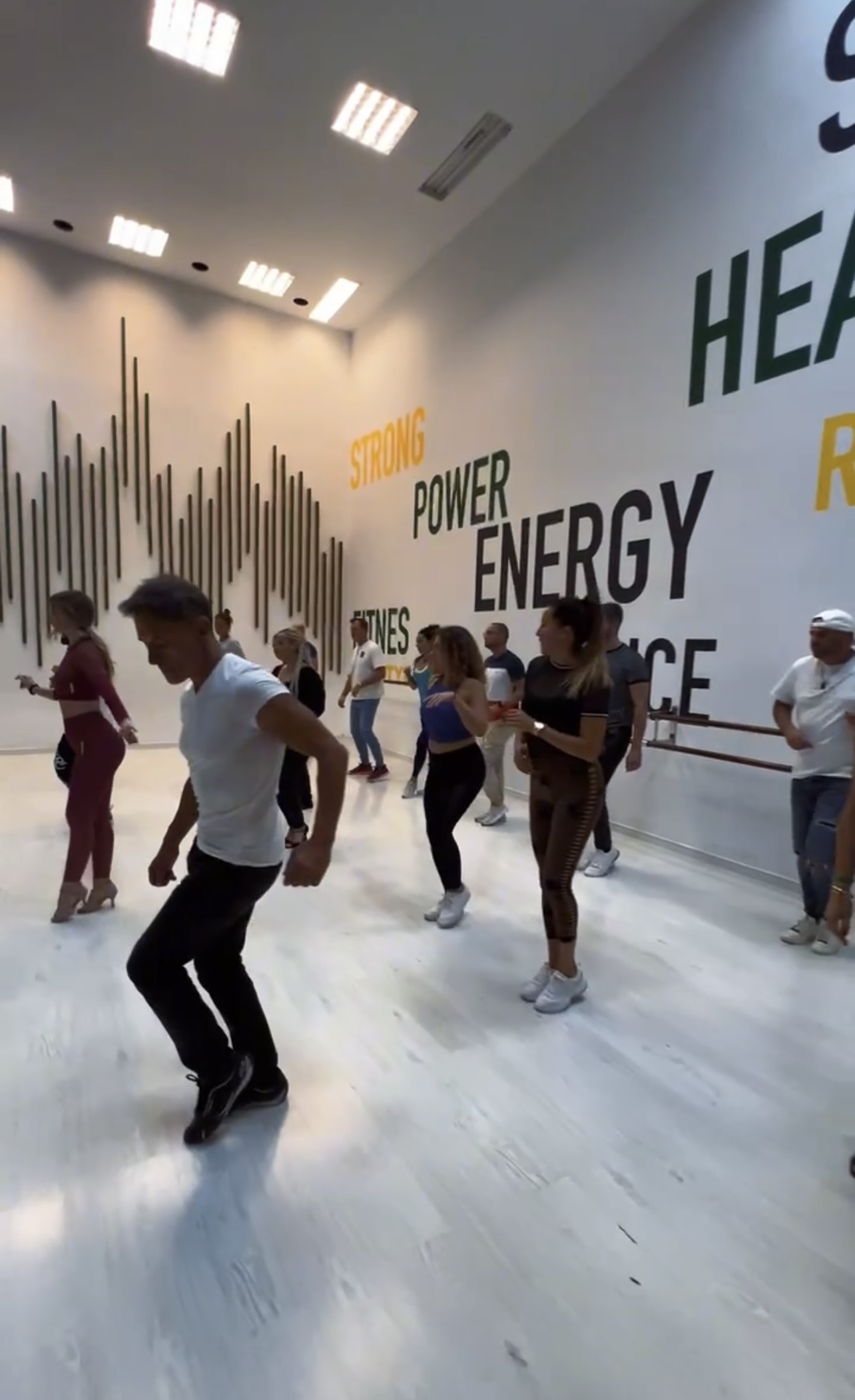 Pierre Bachata (Clases de Bachata)