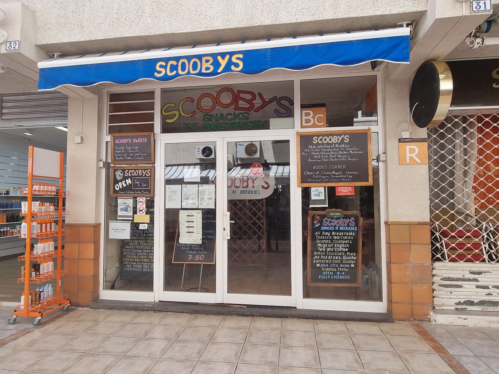 Scoobys Snack Bar